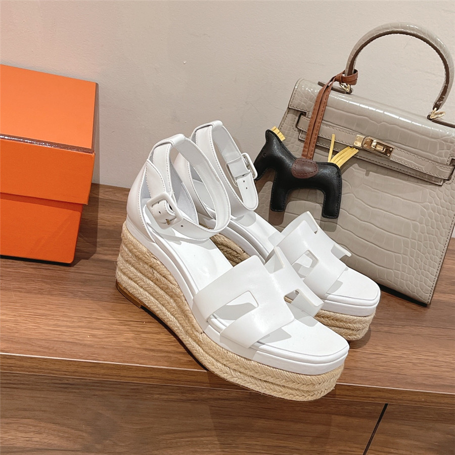 H**me5 elda straw sandals