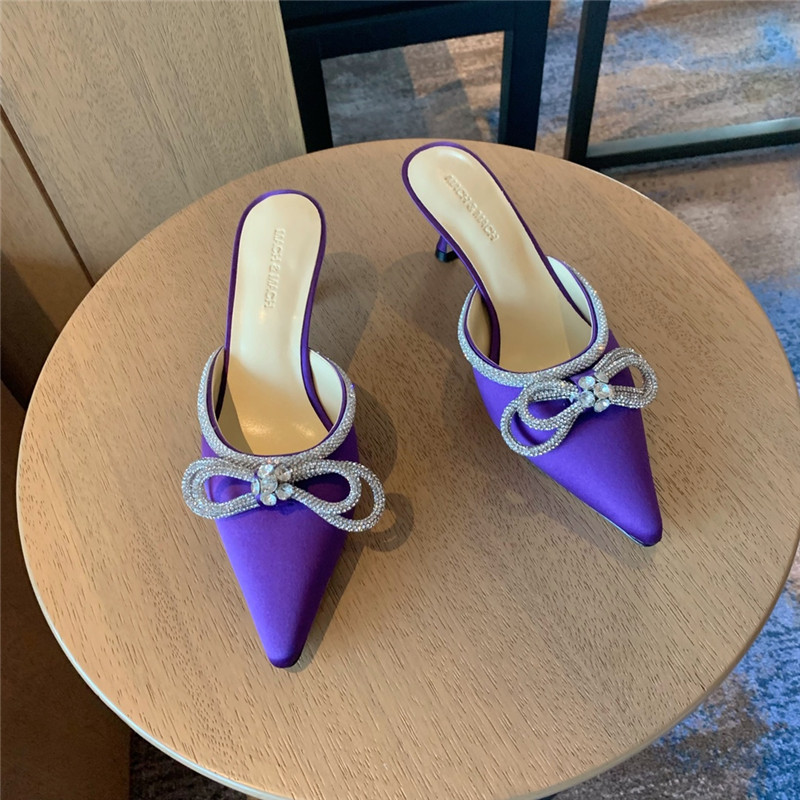 &  Rhinestone bow half drag high heels