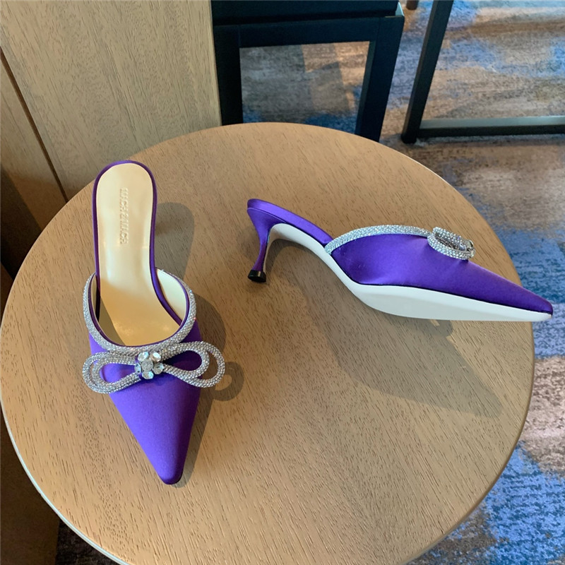 &  Rhinestone bow half drag high heels
