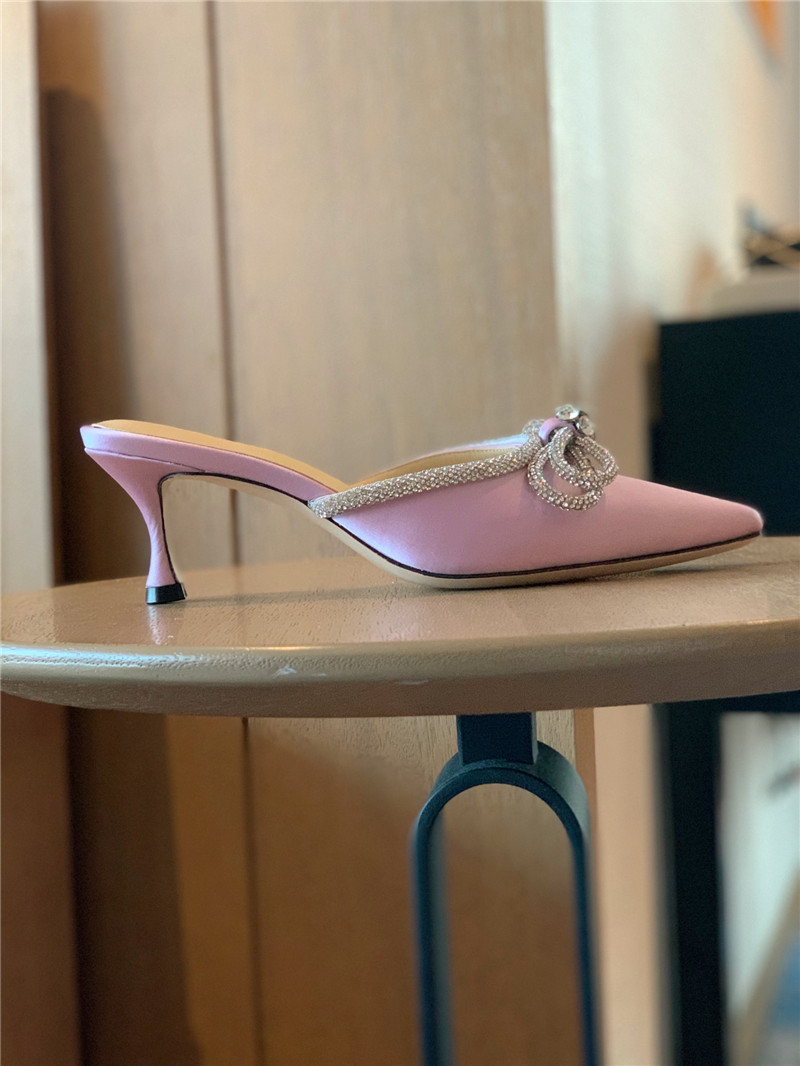 &  Rhinestone bow half drag high heels