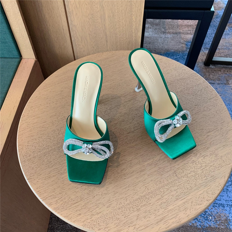 &  Rhinestone bow high-heeled slippers