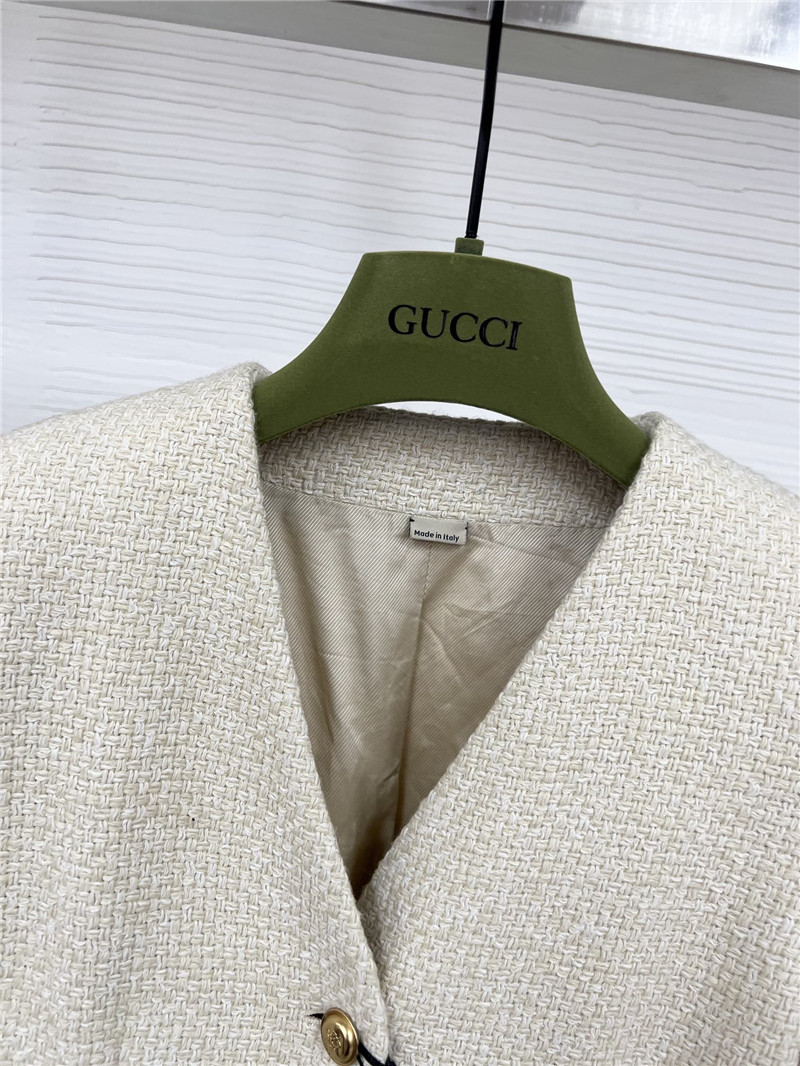 Gvc*1 gg tweed v-neck coat