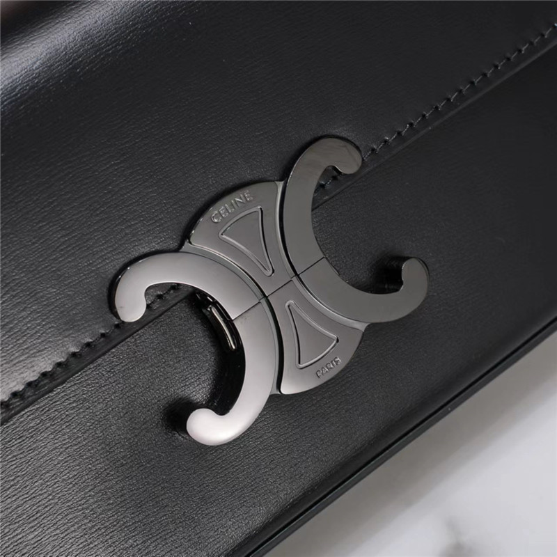 Ce1i*e triomphe shoulder bag in shiny calfskin