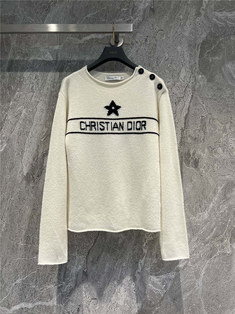 D10r lucky star shoulder button cashmere sweater