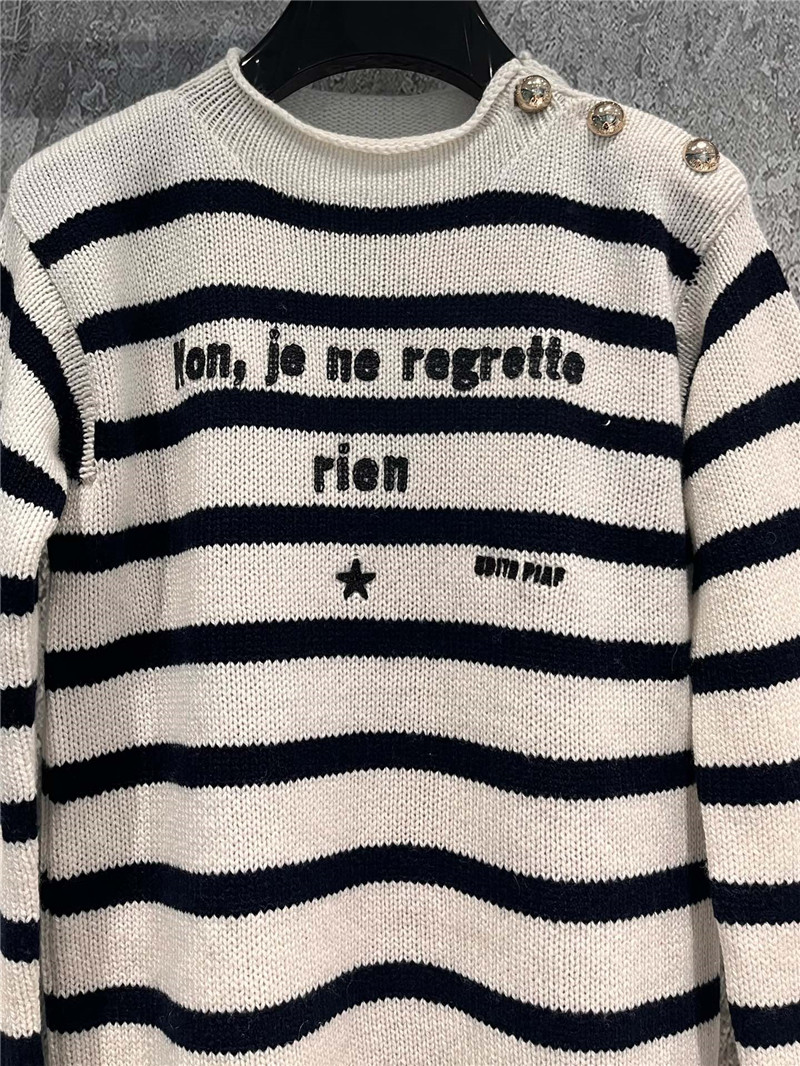 D10r cashmere knitted striped sweater