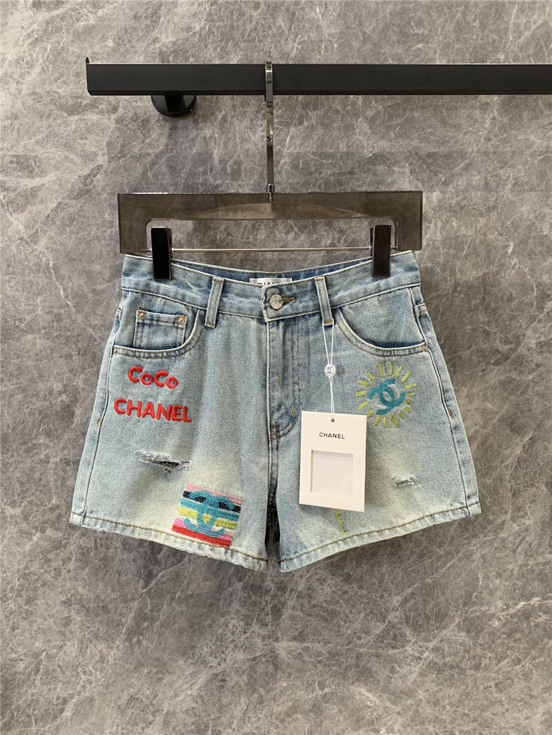 Ch**el logo denim shorts