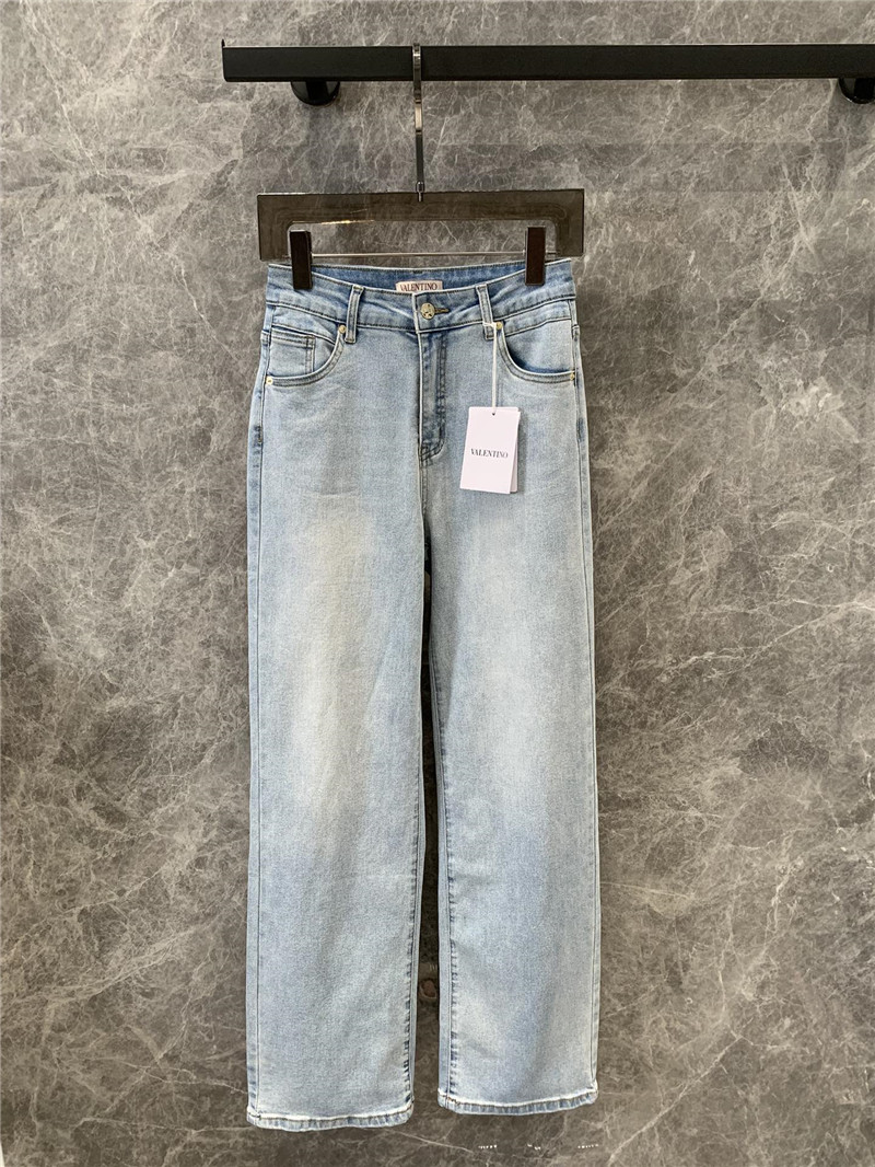 Va1e*ntin0 v logo jeans