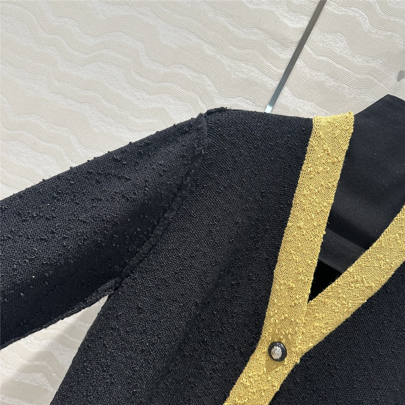 Ch**el v-neck cardigan coat