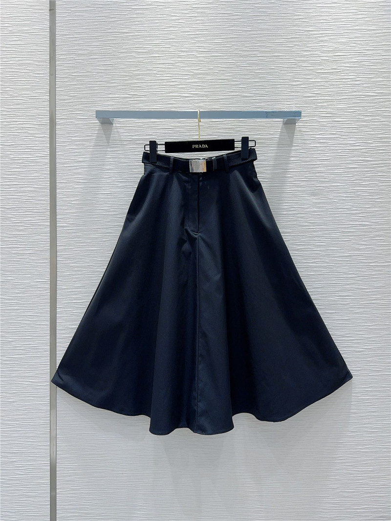 Pra*a mid-century style skirt