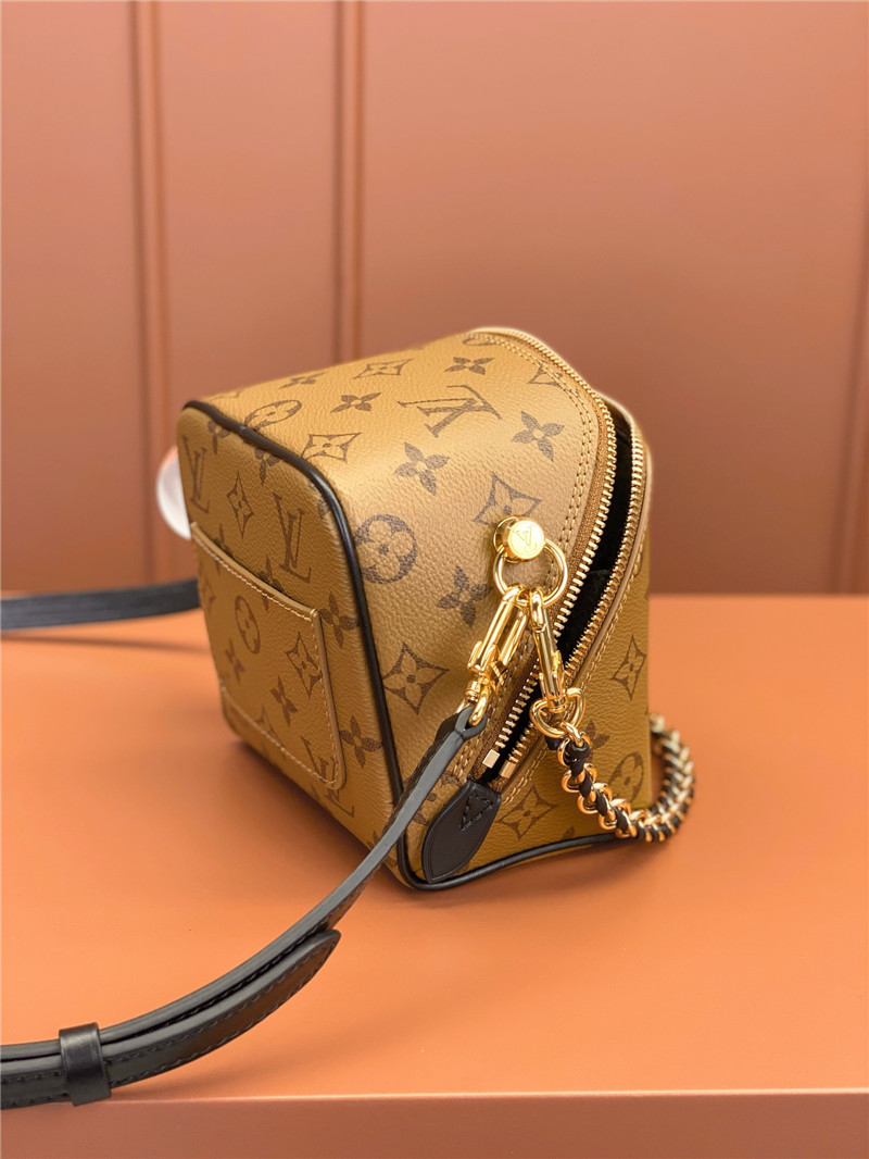 l0vis Vvtt0n lv just in case bag