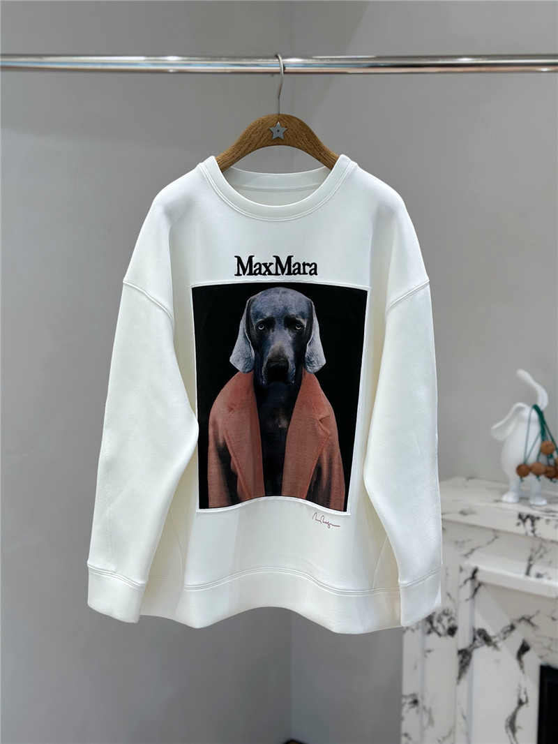 Vanitoo Ivory Cotton Sweatshirt with Wegman Print