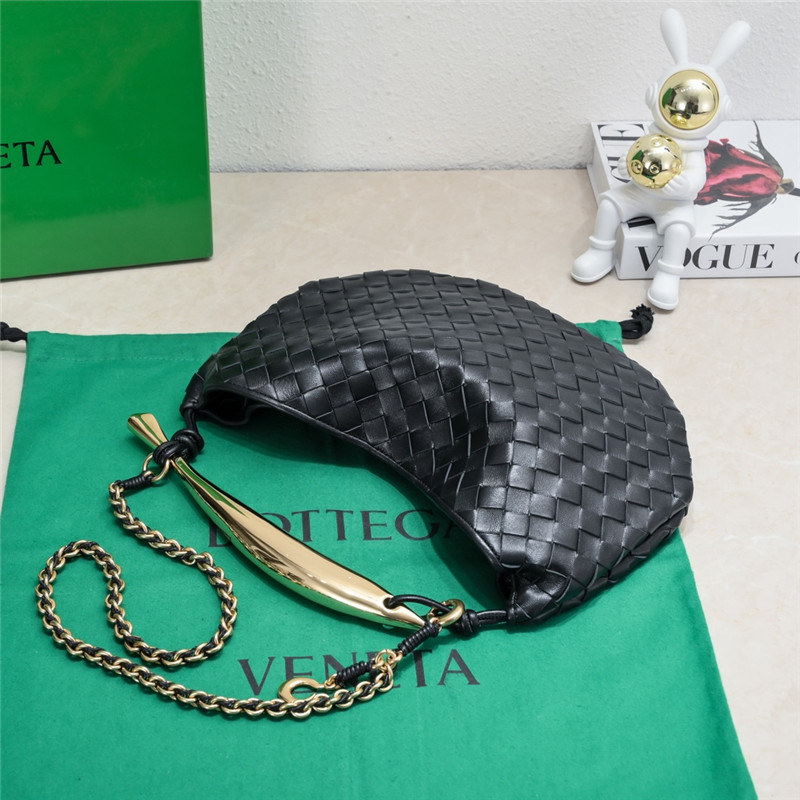b0tt*ga Ven*ta black sardine bag