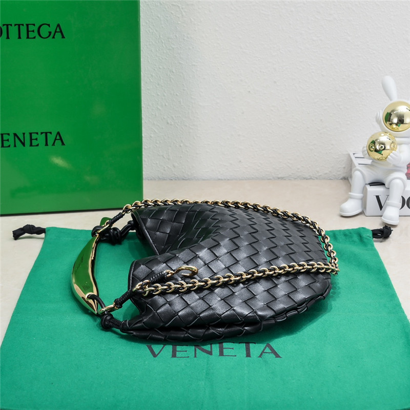 b0tt*ga Ven*ta black sardine bag