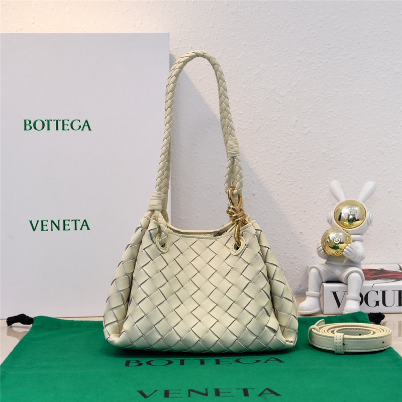 b0tt*ga Ven*ta parachute leather shoulder bag