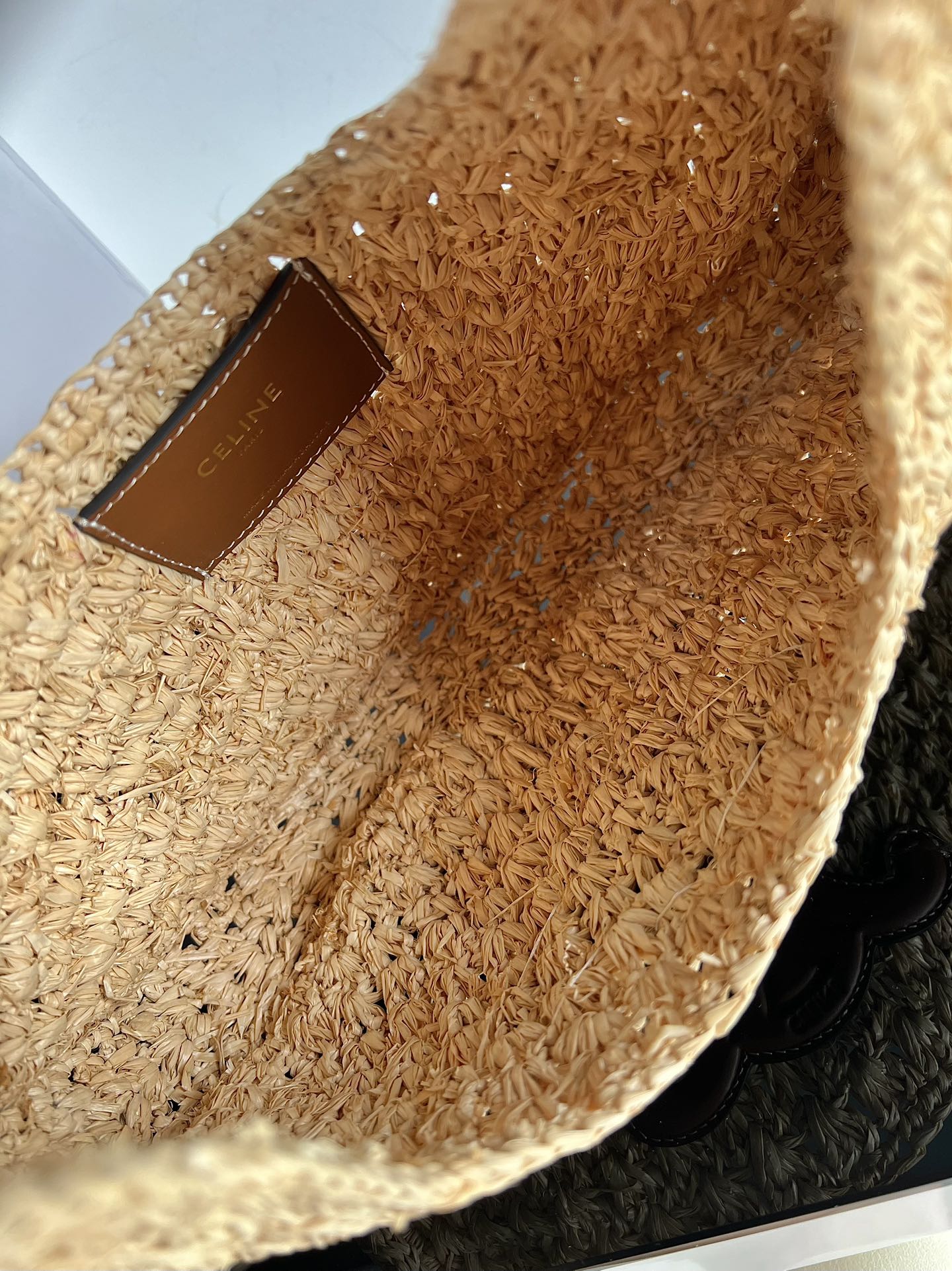 Ce1i*e raffia calfskin triomphe panier hobo bag