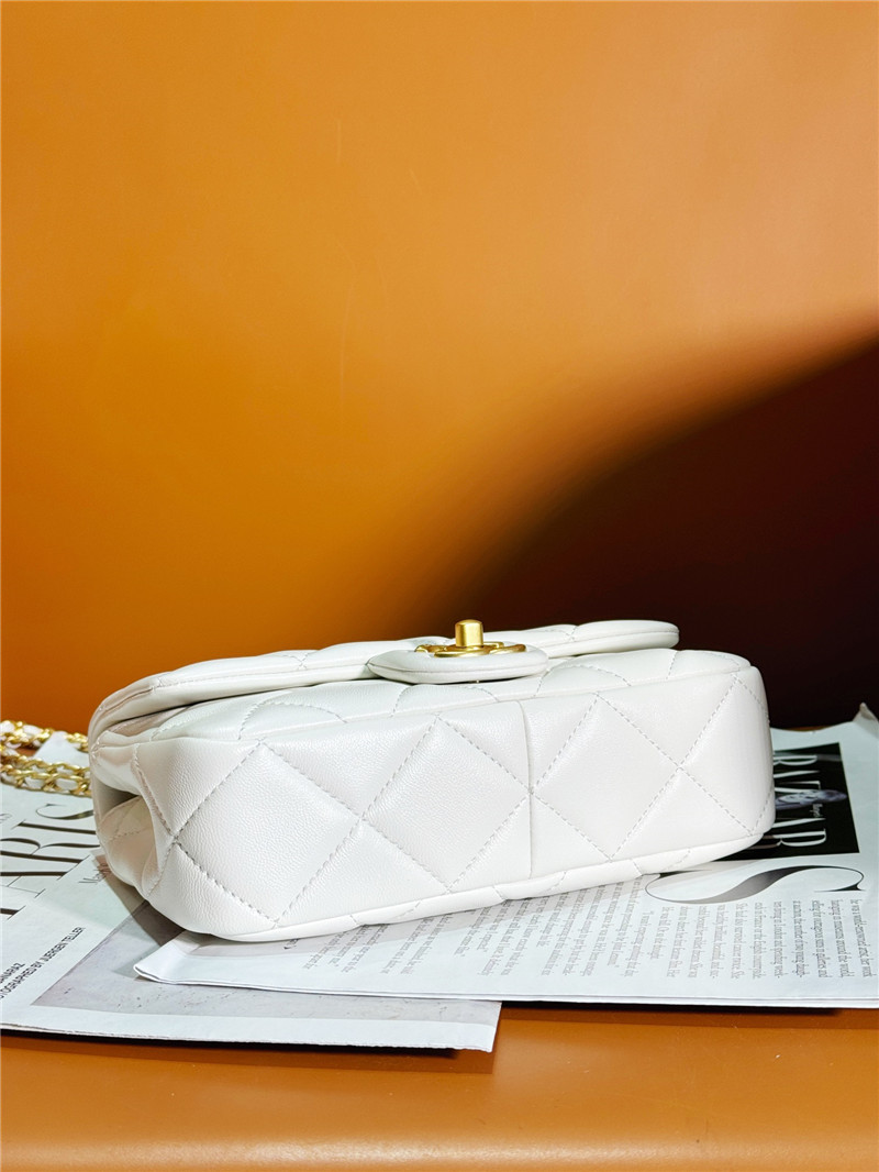 Ch**el classic pearl white cf bag