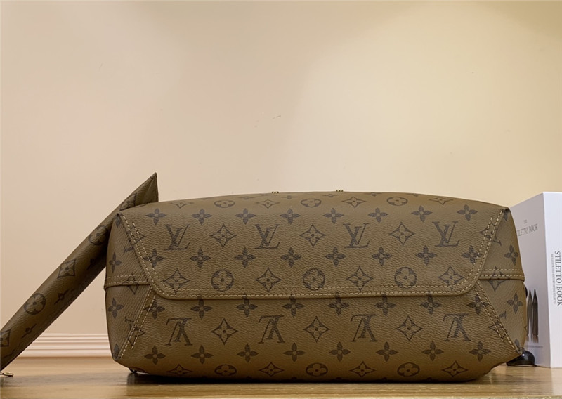 l0vis Vvtt0n lv unveils the new atlantis bag