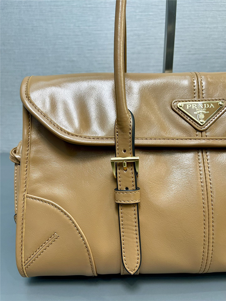 Pra*a black medium leather shoulder bag
