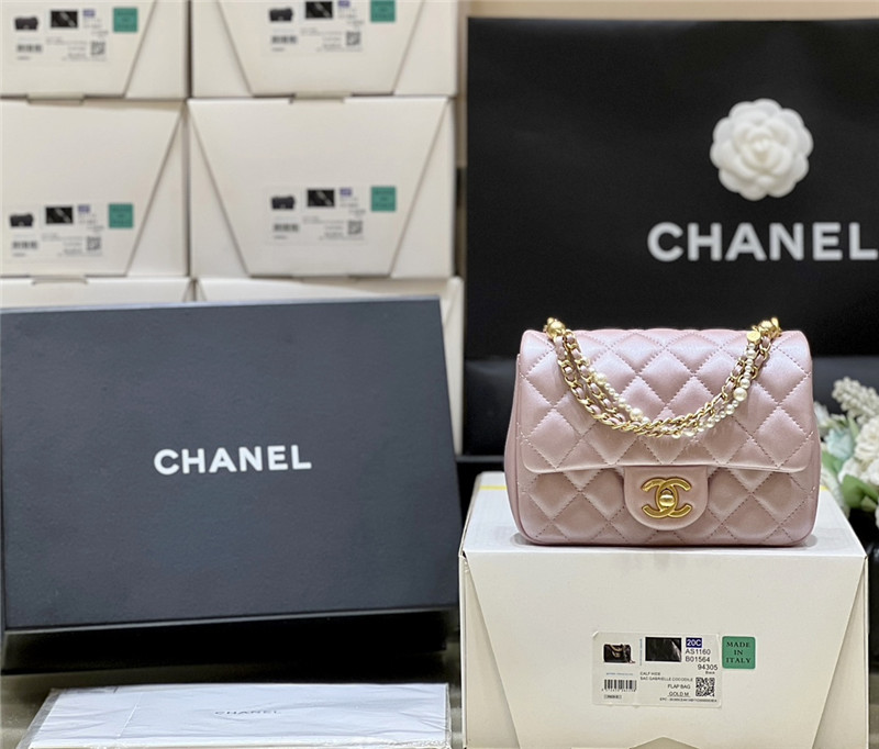 Ch**el pink logo pearl chain bag small