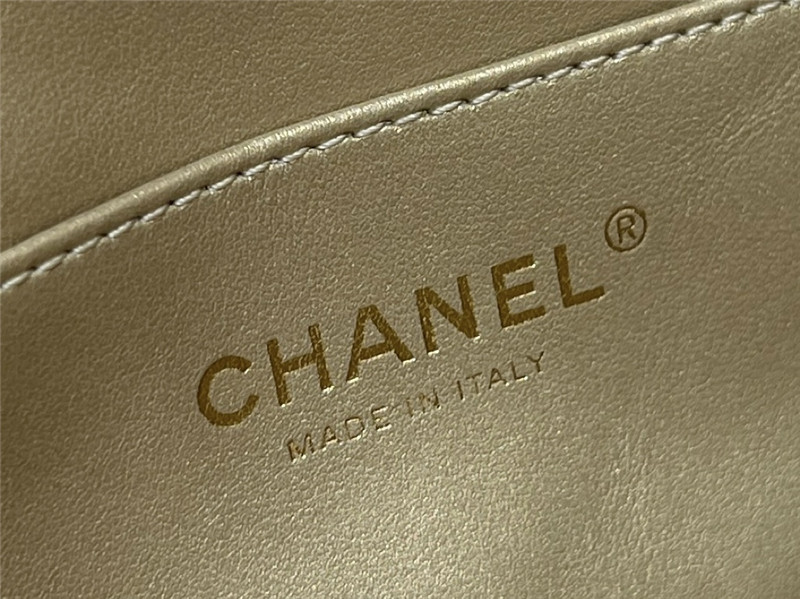 Ch**el logo pearl chain bag