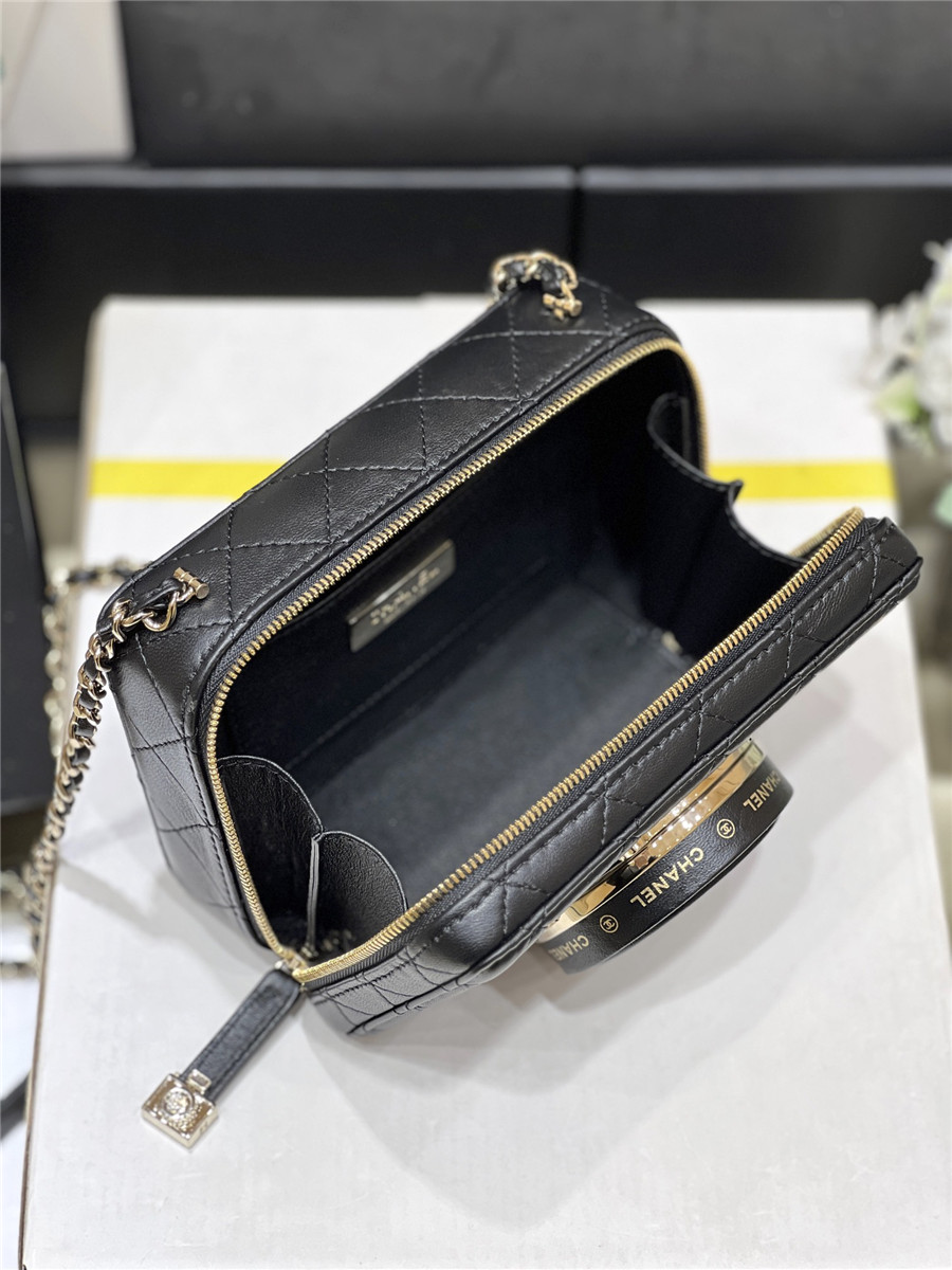 Ch**el camera mirror crossbody bag