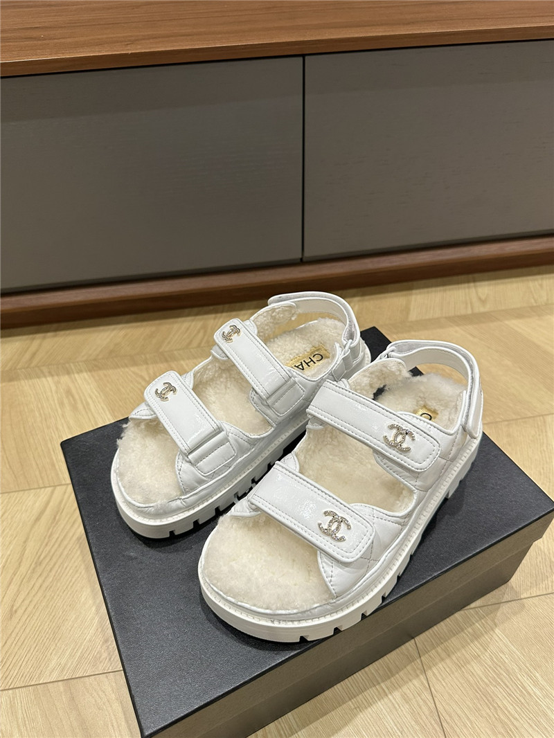 Ch**el new wool beach sandals