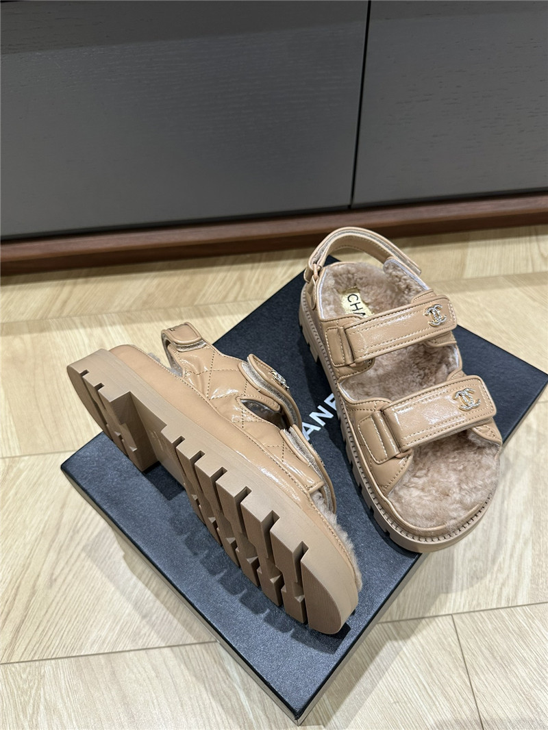 Ch**el new wool beach sandals