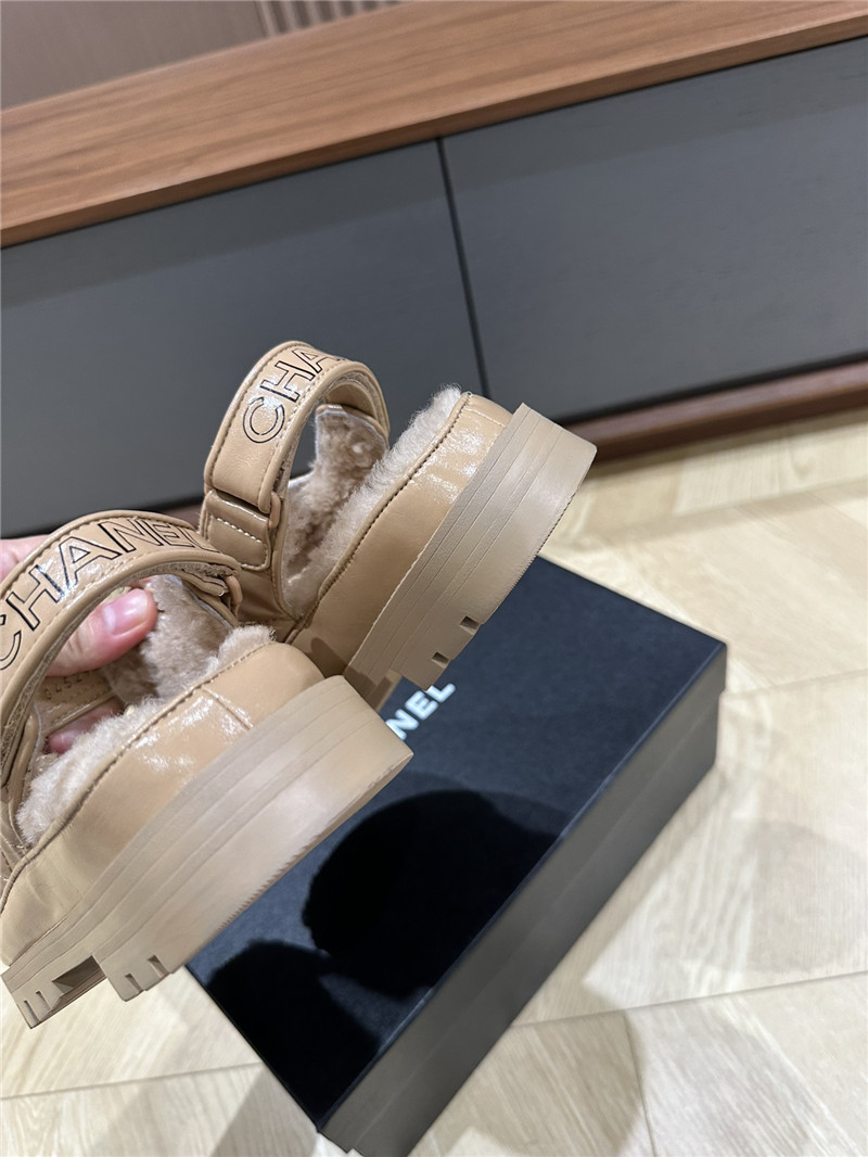 Ch**el new wool beach sandals