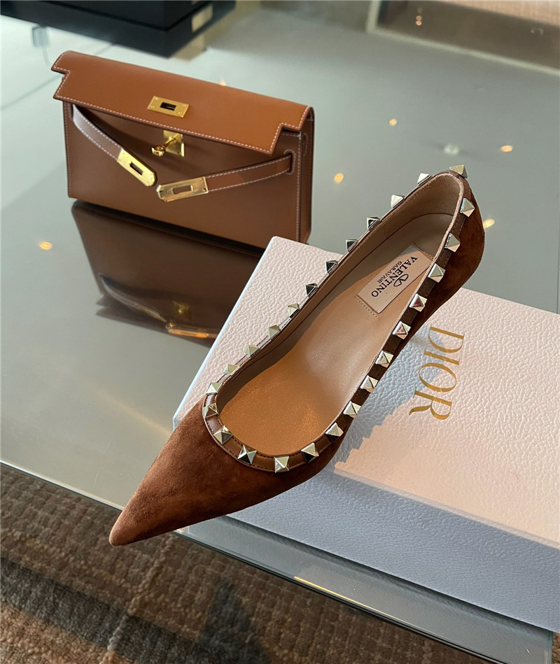 Va1e*ntin0 rivet elegant high heels