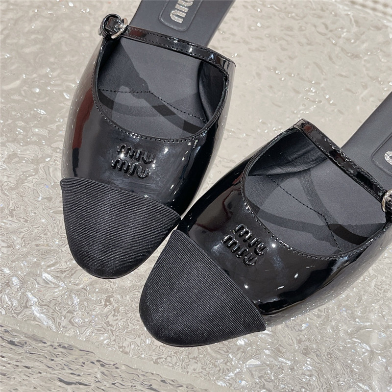 M1um1u new half slippers