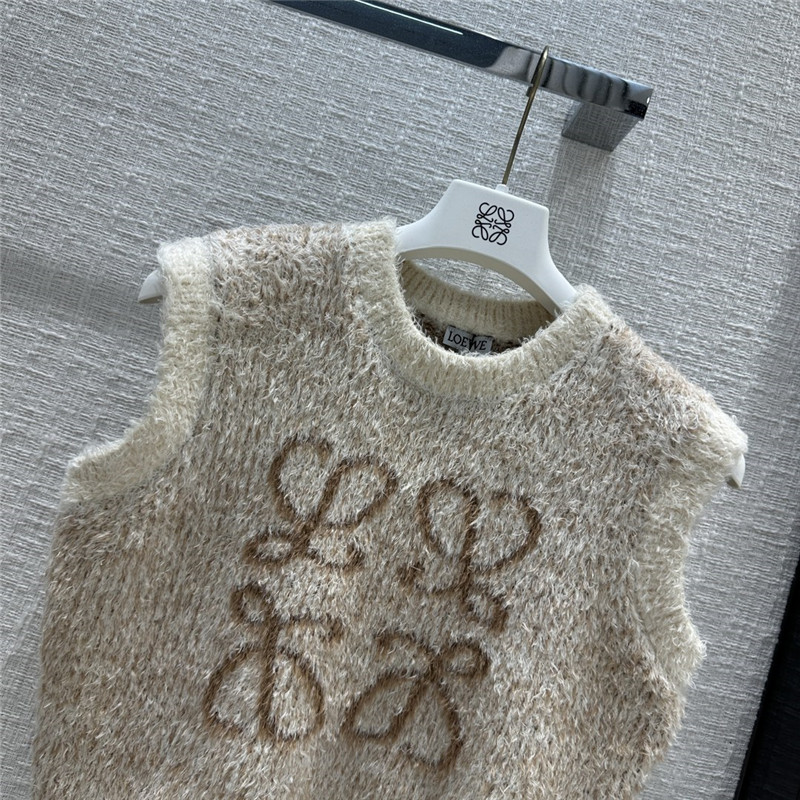 L0ew* women’s plush vest
