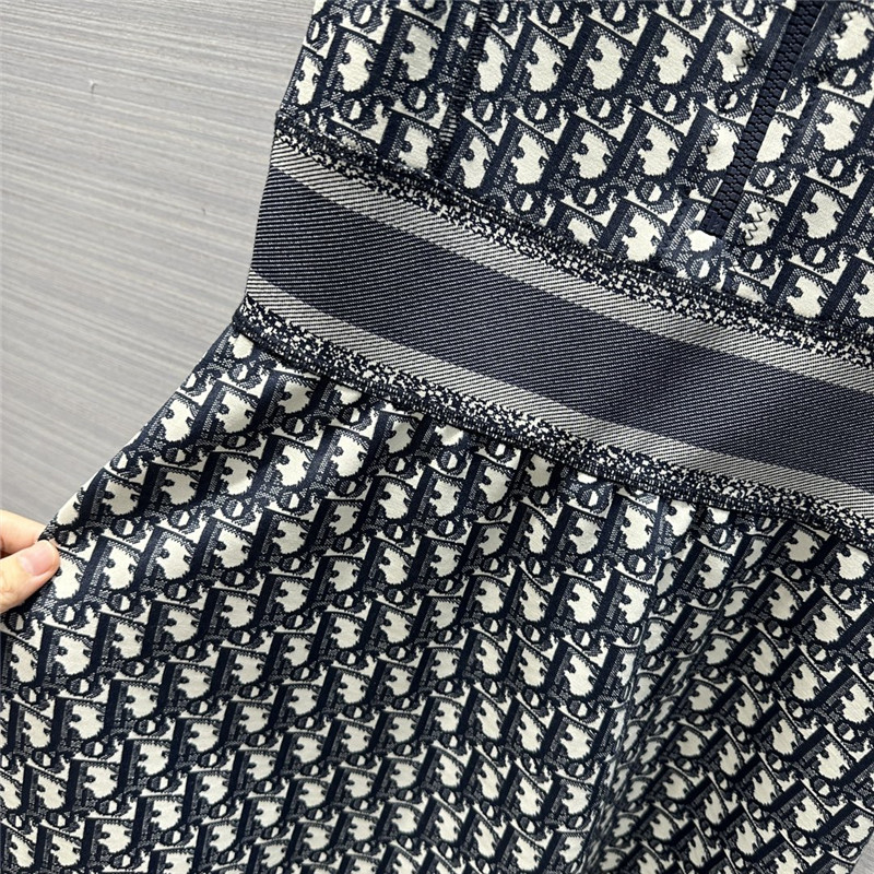D10r black sleeveless logo print dress