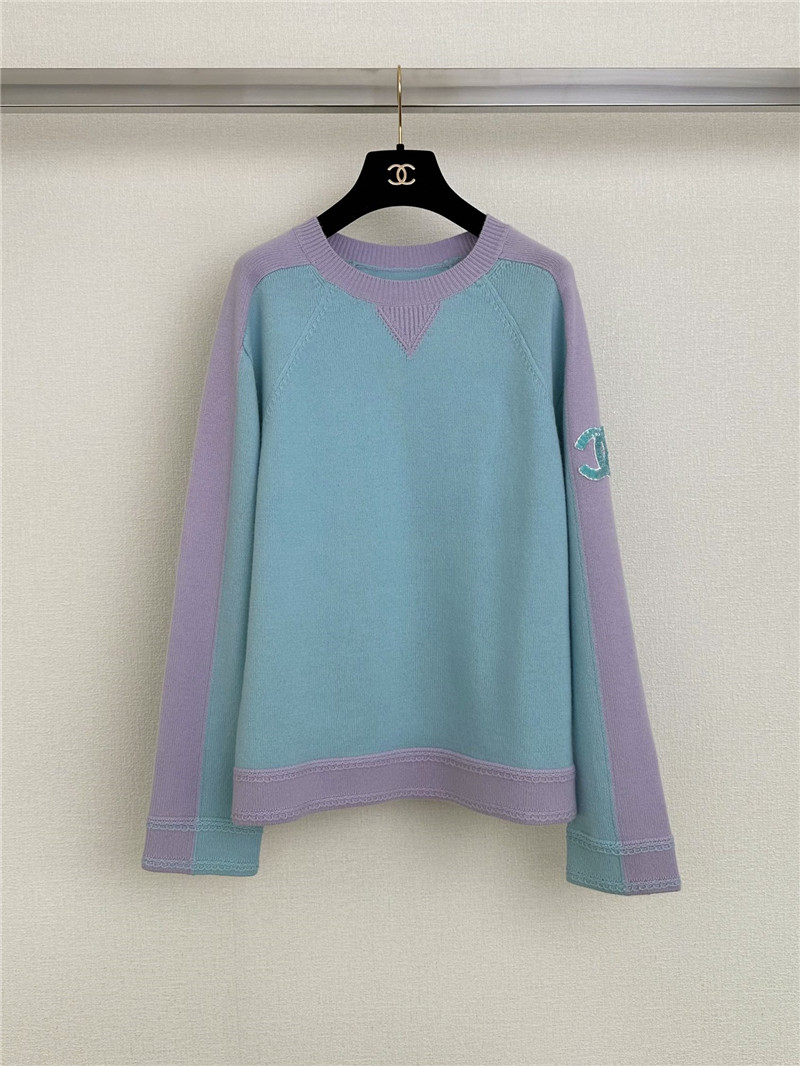 Ch**el color block pullover logo sweater