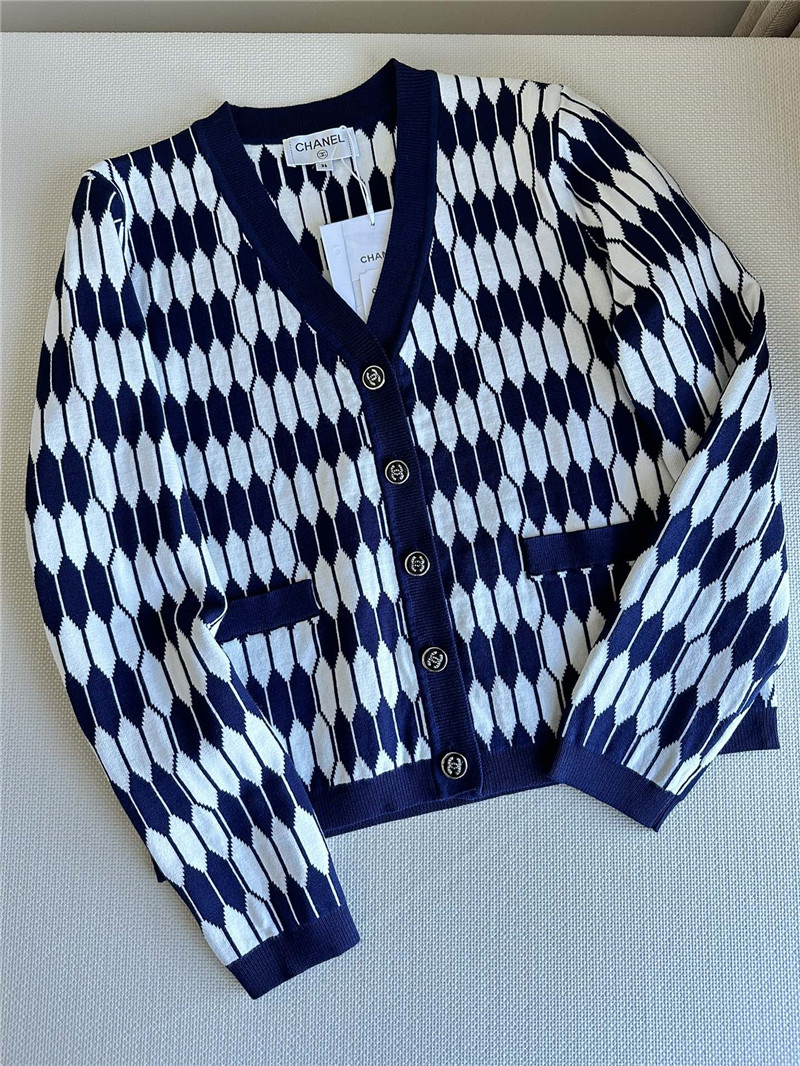 Gvc*1 jacquard knitted cardigan sweater