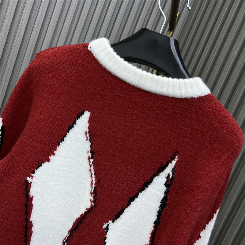 d10r D1am0nd crew neck sweater