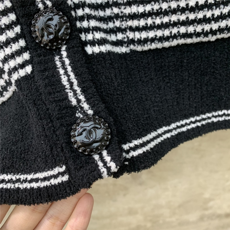 Ch**el contrast wool cardigan in navy