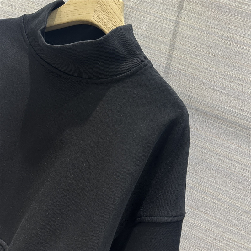A1exa*der wang short sweatshirt + small skirt suit