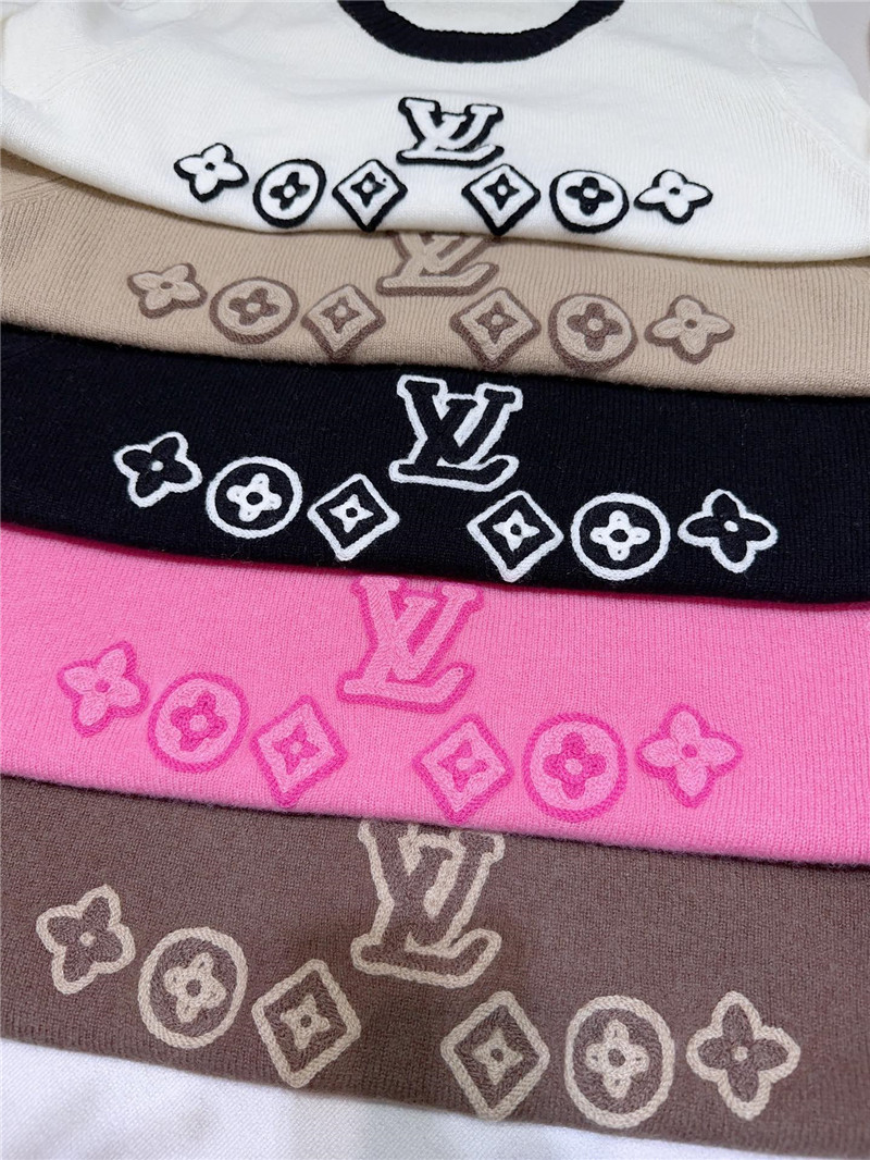 LV Logo Cashmere Sweater in Elegant Beige