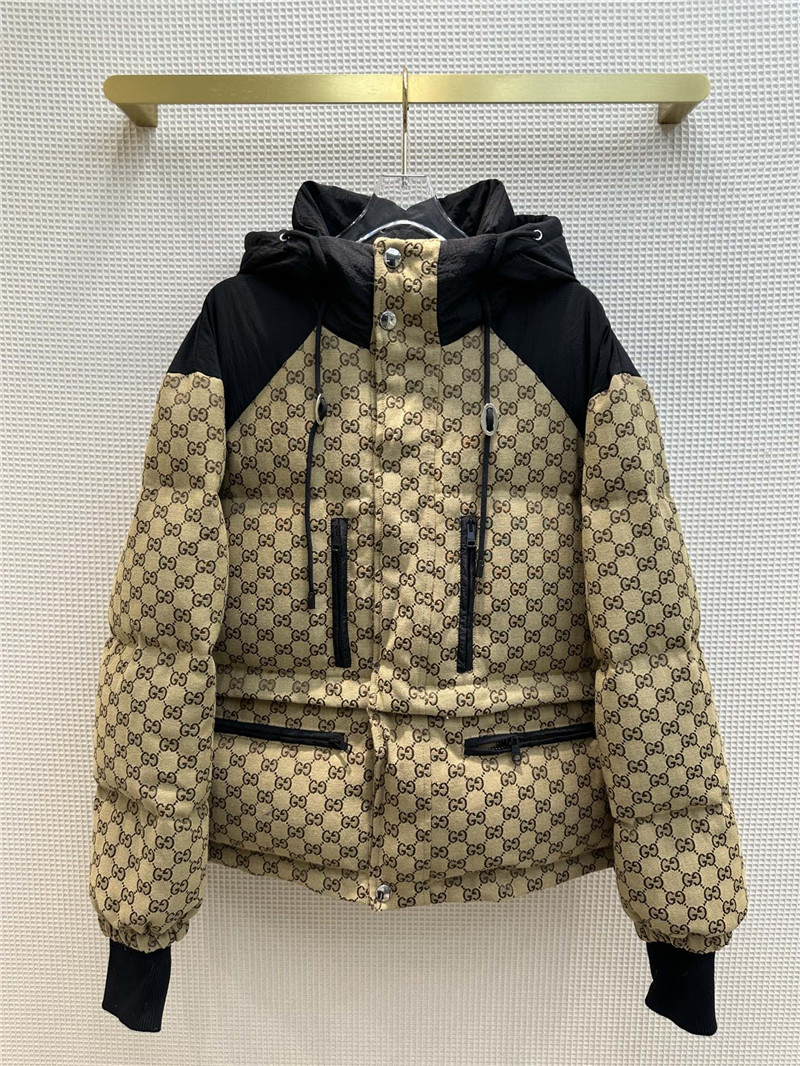 Gvc*1 hooded double g jacquard down jacket