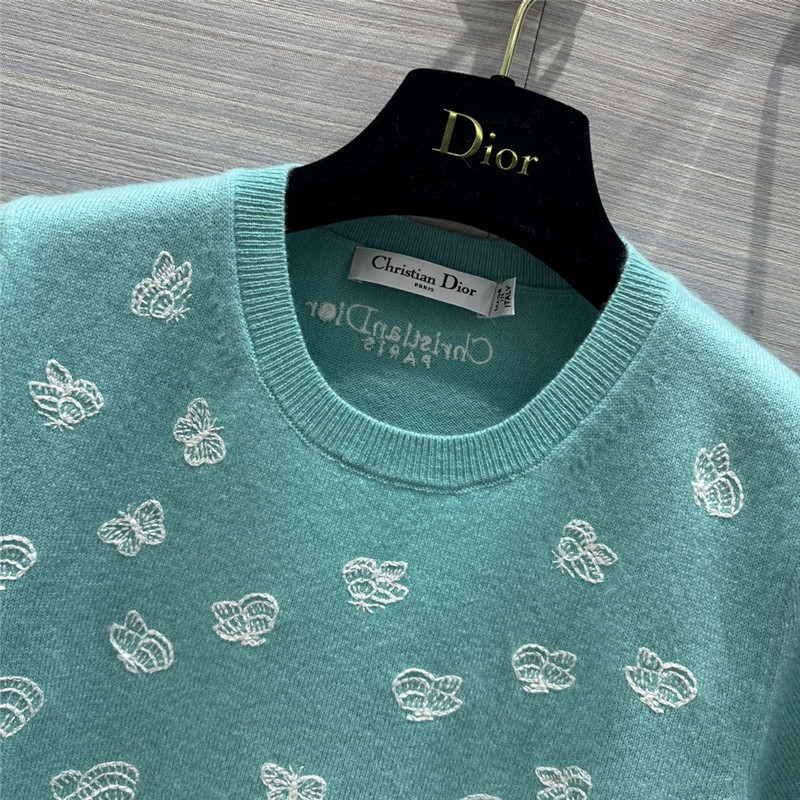 D10r embroidered short-sleeved sweater in blue