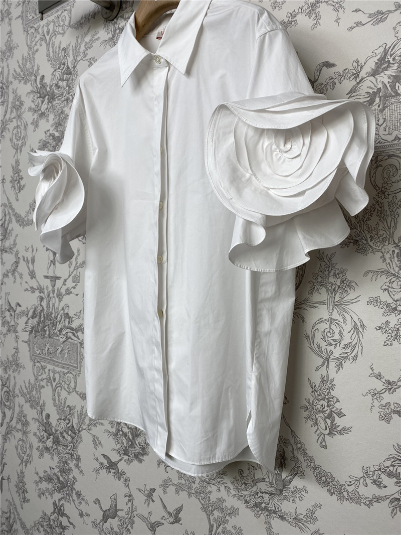 Va1e*ntin0 early spring new flower sleeve shirt
