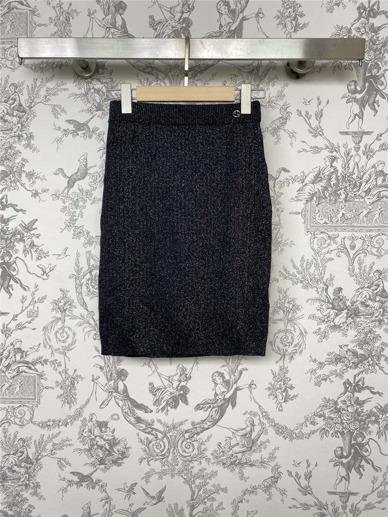 Gvc*1 v-neck knitted cardigan skirt suit