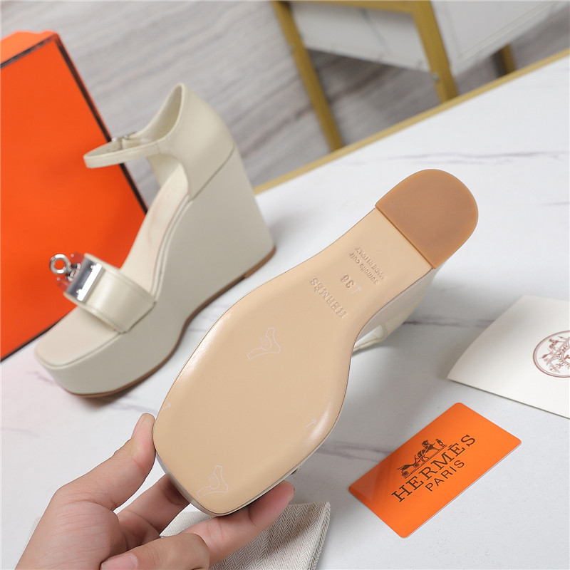 H**me5 wedge platform sandals
