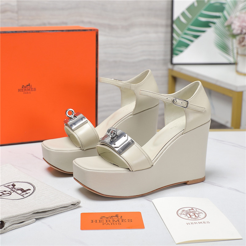 H**me5 wedge platform sandals