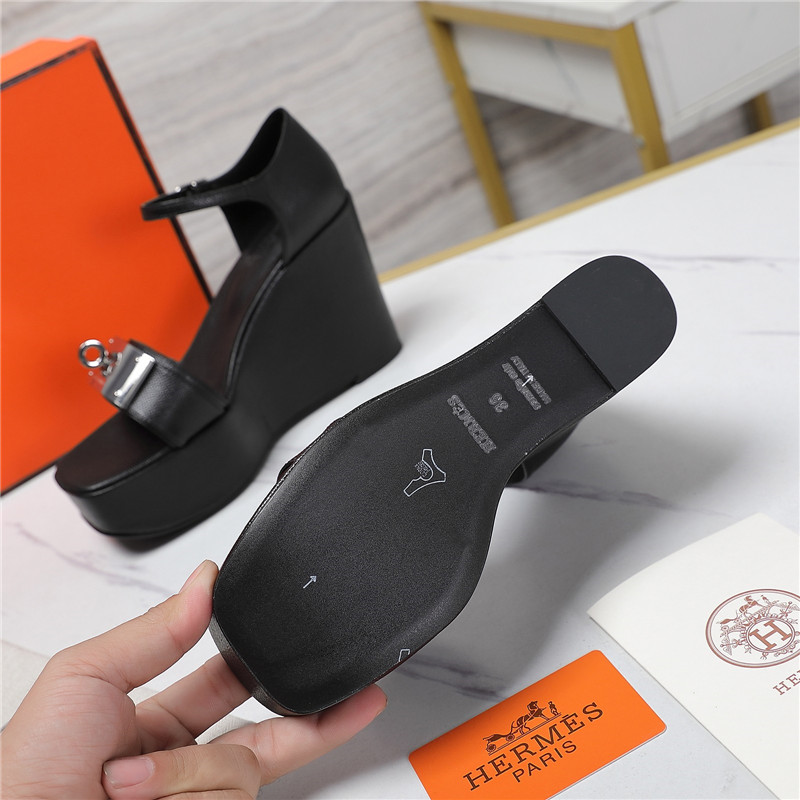 H**me5 wedge platform sandals