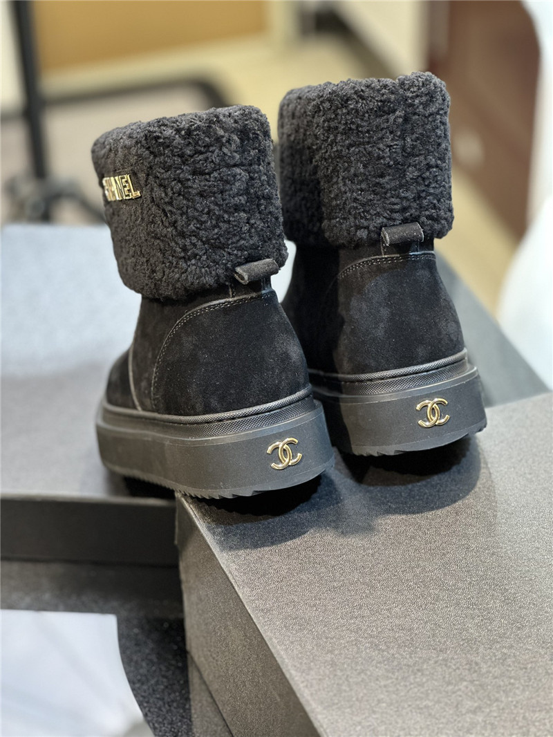 Ch**el black suede snow boots
