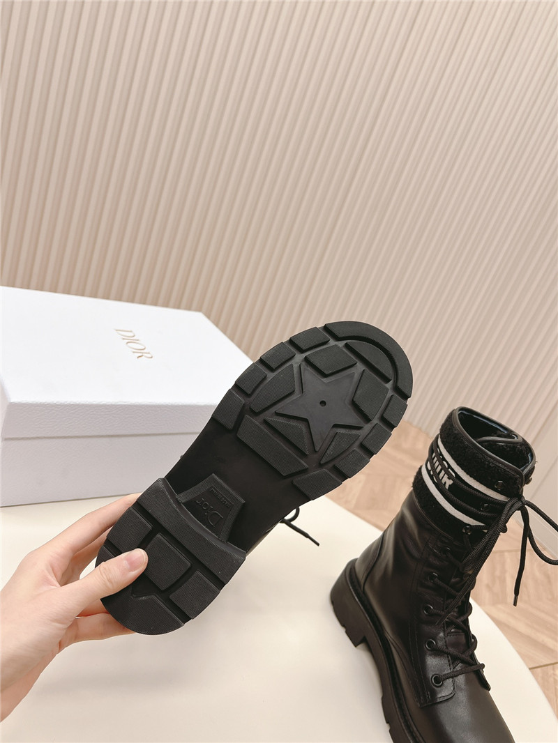 D10r d-unit ankle boot black