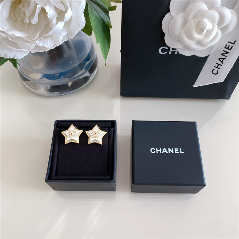 ch**el star D1am0nd ch**el stud earrings