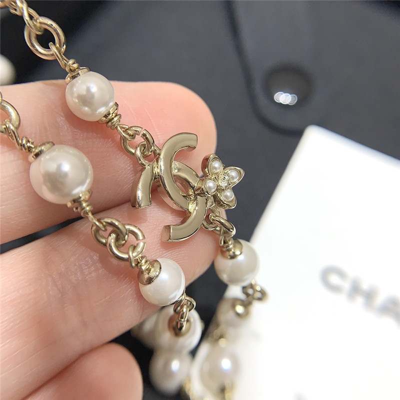 Ch**el pearl flower Ch**el necklace