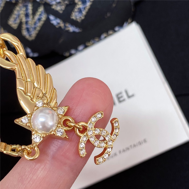 Ch**el chain pearls wings Ch**el necklace